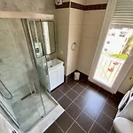 Riviera Breeze Haven A25 * Durrës