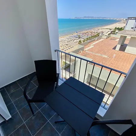 Riviera Breeze Haven A25 * Durrës