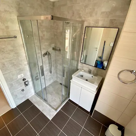 Riviera Breeze Haven A25 * Durres