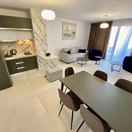 Riviera Breeze Haven A25