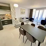 Riviera Breeze Haven A25 Durrës