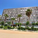 Riviera Breeze Haven A25 *